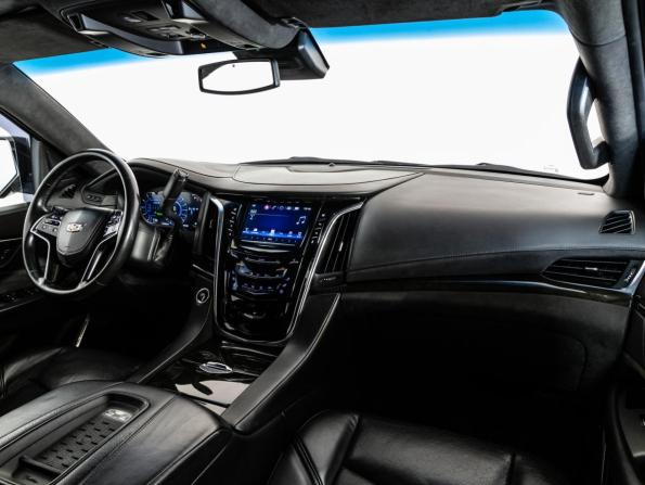 Cadillac Escalade IV с пробегом 2016 года, цена 3 499 000 рублей, 155300 км, внедорожник, Автокод Объявления