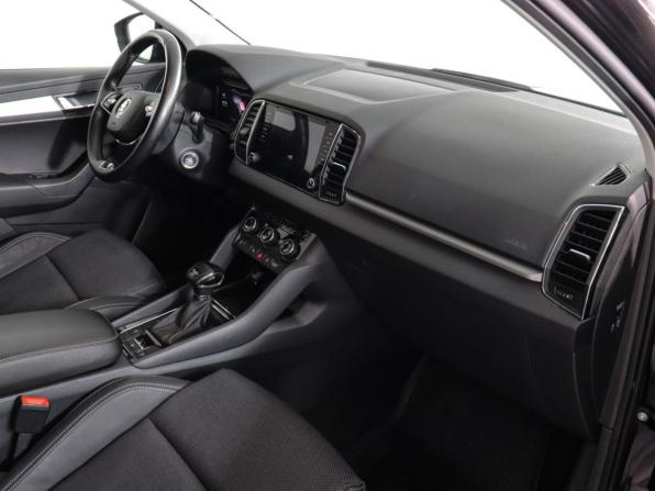 Skoda Karoq I с пробегом 2020 года, цена 2 399 000 рублей, 116338 км, внедорожник, Автокод Объявления