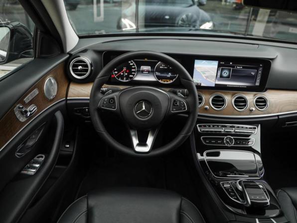 Mercedes-Benz E-Класс V (W213 S213 C238) с пробегом 2017 года, цена 3 299 000 рублей, 103838 км, седан, Автокод Объявления