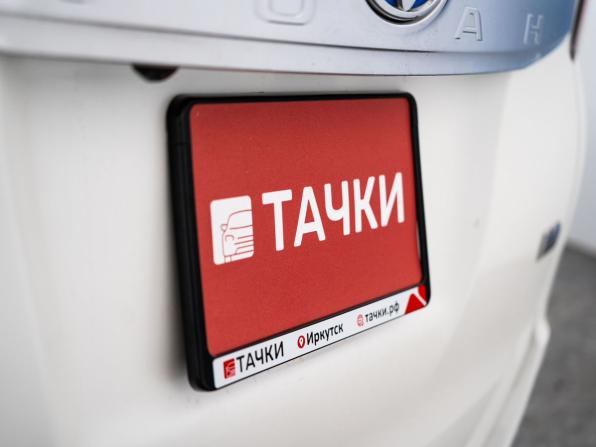 Toyota Noah III (R80) с пробегом 2014 года, цена 1 820 000 рублей, 196347 км, минивэн, Автокод Объявления