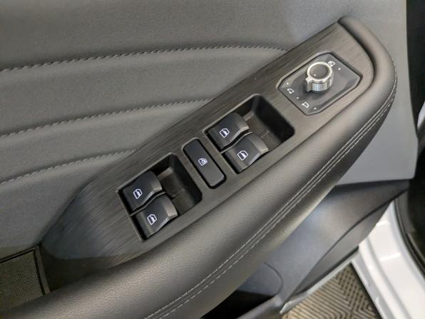 Haval F7 I Рестайлинг с пробегом 2023 года, цена 2 055 000 рублей, 39302 км, внедорожник, Автокод Объявления