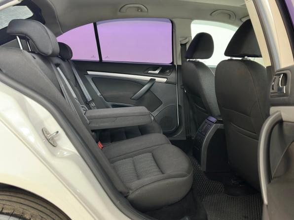 Skoda Octavia II (A5) Рестайлинг с пробегом 2012 года, цена 880 000 рублей, 180578 км, лифтбек, Автокод Объявления