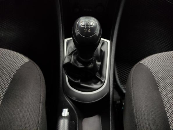 Hyundai Solaris I с пробегом 2012 года, цена 670 000 рублей, 180000 км, хэтчбек, Автокод Объявления
