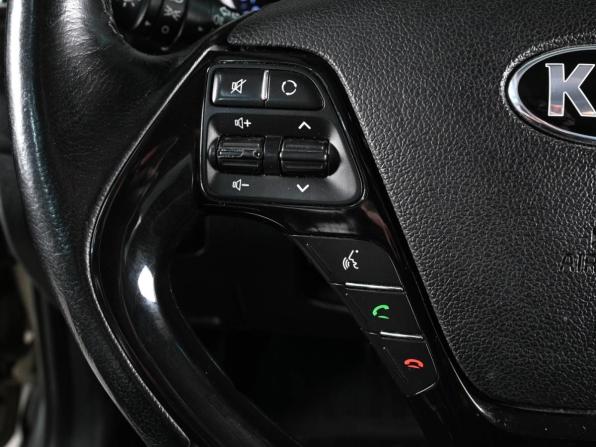 Kia Ceed II Рестайлинг с пробегом 2015 года, цена 1 399 000 рублей, 76664 км, хэтчбек, Автокод Объявления