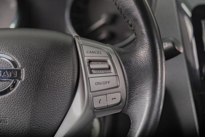 Nissan Qashqai II с пробегом 2018 года, цена 1 999 000 рублей, 125000 км, внедорожник, Автокод Объявления