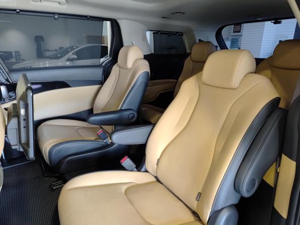 Kia Carnival IV с пробегом 2021 года, цена 3 990 000 рублей, 128634 км, минивэн, Автокод Объявления