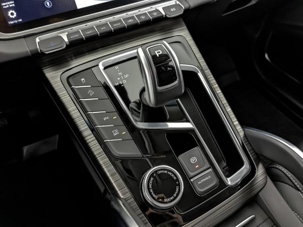 Geely Atlas Pro с пробегом 2024 года, цена 2 350 000 рублей, 5934 км, внедорожник, Автокод Объявления
