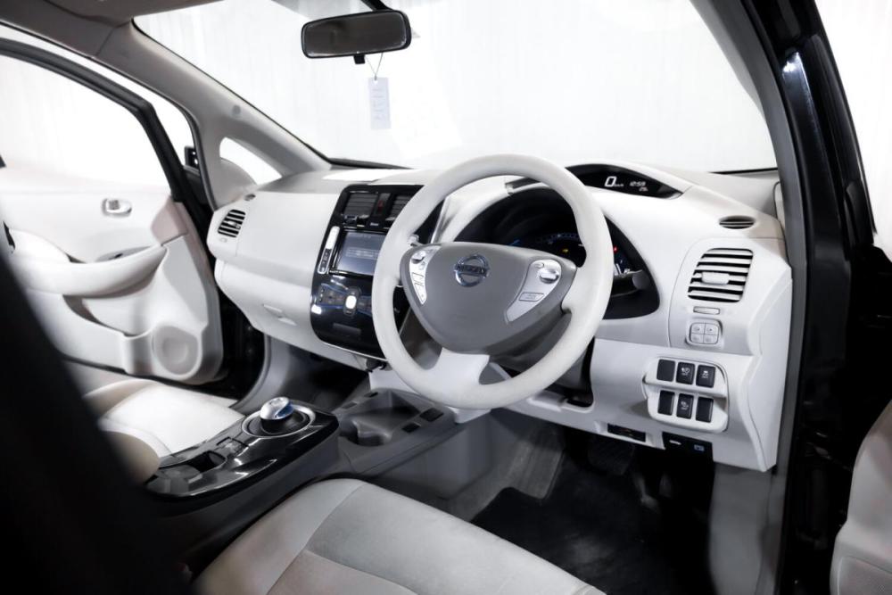 Nissan Leaf I (ZE0/AZE0) Тюмень  - изображение 15