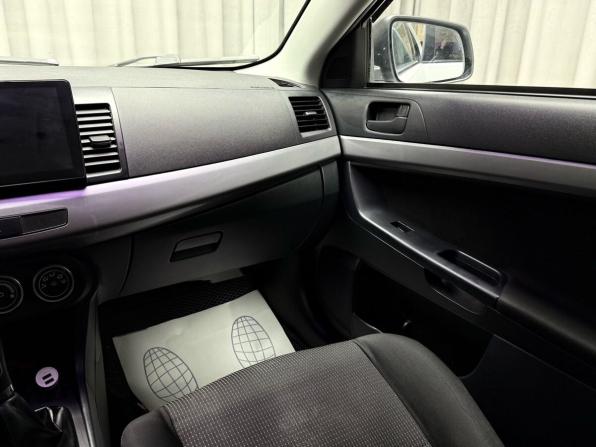 Mitsubishi Lancer X Рестайлинг с пробегом 2011 года, цена 899 000 рублей, 249993 км, седан, Автокод Объявления