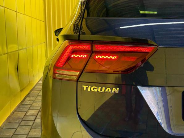 Volkswagen Tiguan II с пробегом 2017 года, цена 2 400 000 рублей, 165000 км, внедорожник, Автокод Объявления