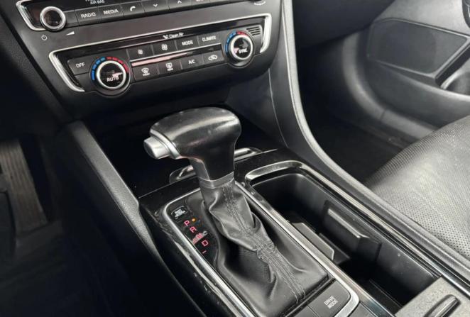 Kia Optima IV с пробегом 2017 года, цена 1 800 000 рублей, 176561 км, седан, Автокод Объявления