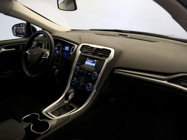 Ford Mondeo V с пробегом 2016 года, цена 1 395 000 рублей, 128428 км, седан, Автокод Объявления