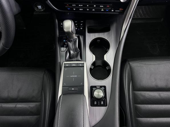 Lexus RX IV Рестайлинг с пробегом 2019 года, цена 4 649 000 рублей, 99000 км, внедорожник, Автокод Объявления