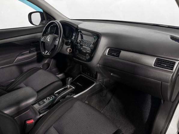 Mitsubishi Outlander III Рестайлинг 2 с пробегом 2018 года, цена 1 750 000 рублей, 128000 км, внедорожник, Автокод Объявления