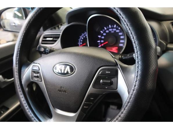 Kia Rio III Рестайлинг с пробегом 2015 года, цена 800 800 рублей, 237294 км, седан, Автокод Объявления