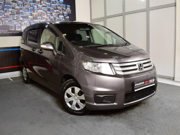 Honda Freed I Рестайлинг с пробегом 2013 года, цена 1 059 995 рублей, 168594 км, компактвэн, Автокод Объявления
