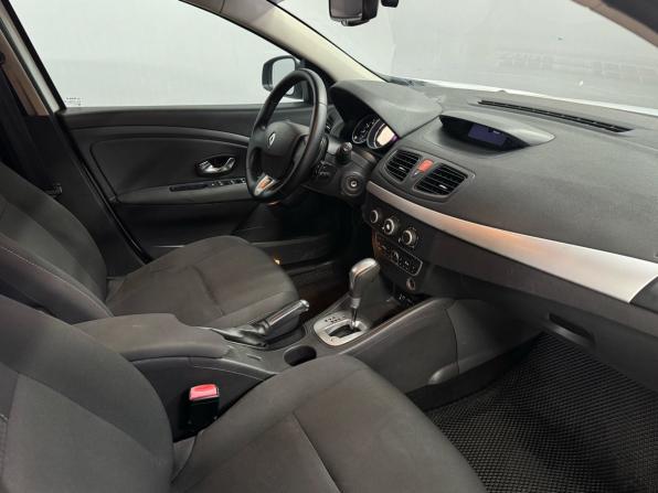 Renault Fluence I с пробегом 2010 года, цена 490 000 рублей, 251988 км, седан, Автокод Объявления