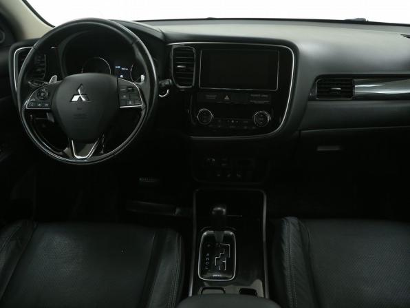 Mitsubishi Outlander III Рестайлинг 2 с пробегом 2017 года, цена 2 228 000 рублей, 183000 км, внедорожник, Автокод Объявления