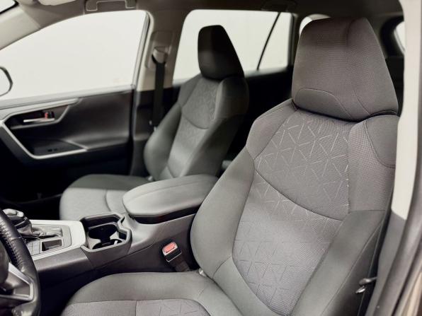 Toyota RAV4 V (XA50) с пробегом 2019 года, цена 3 250 000 рублей, 157149 км, внедорожник, Автокод Объявления