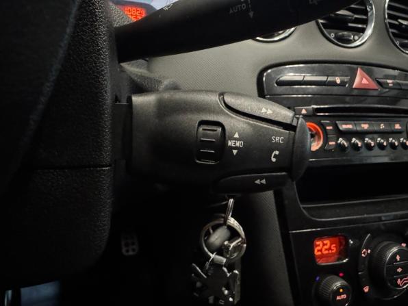 Peugeot 308 I Рестайлинг с пробегом 2011 года, цена 499 000 рублей, 150000 км, хэтчбек, Автокод Объявления