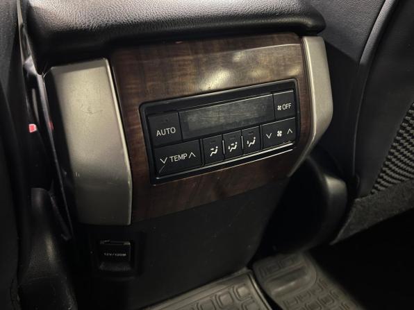 Toyota Land Cruiser Prado 150 Series с пробегом 2012 года, цена 2 600 000 рублей, 355083 км, внедорожник, Автокод Объявления