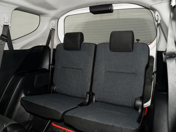 Toyota Sienta I Рестайлинг 2 с пробегом 2015 года, цена 1 149 500 рублей, 169168 км, компактвэн, Автокод Объявления
