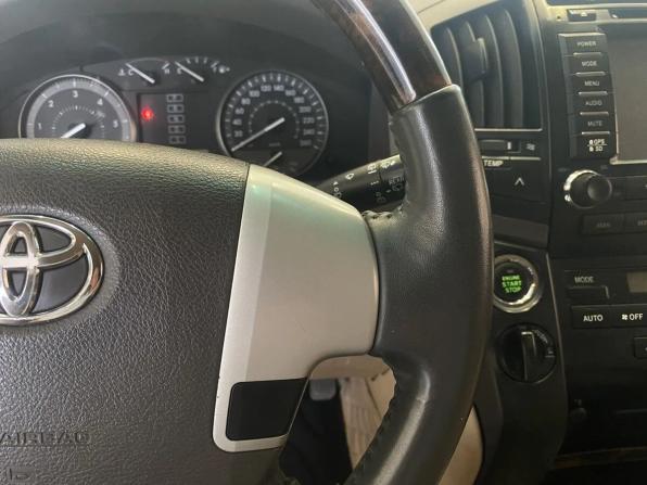 Toyota Land Cruiser 200 Series Рестайлинг 1 с пробегом 2012 года, цена 3 120 000 рублей, 246240 км, внедорожник, Автокод Объявления