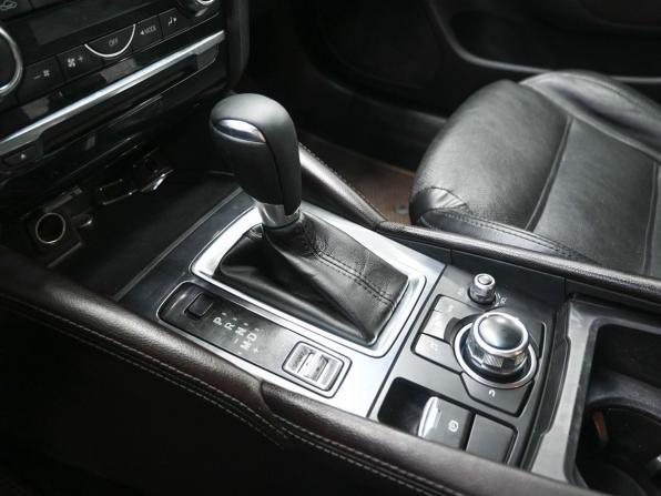Mazda 6 III (GJ) Рестайлинг с пробегом 2015 года, цена 1 719 900 рублей, 238532 км, седан, Автокод Объявления