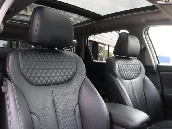 Hyundai Santa Fe IV с пробегом 2019 года, цена 2 400 000 рублей, 211538 км, внедорожник, Автокод Объявления