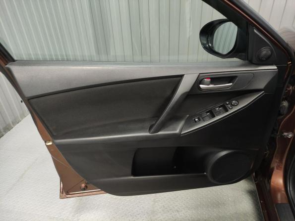 Mazda 3 II (BL) Рестайлинг с пробегом 2011 года, цена 810 000 рублей, 209000 км, седан, Автокод Объявления