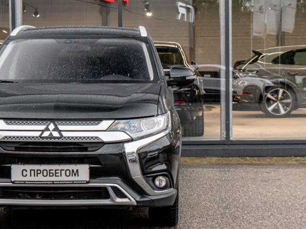 Mitsubishi Outlander III Рестайлинг 2 с пробегом 2018 года, цена 1 587 000 рублей, 100099 км, внедорожник, Автокод Объявления
