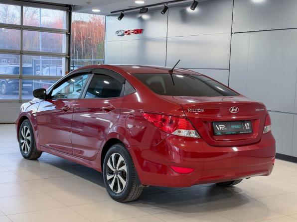 Hyundai Solaris I с пробегом 2014 года, цена 827 000 рублей, 211281 км, седан, Автокод Объявления
