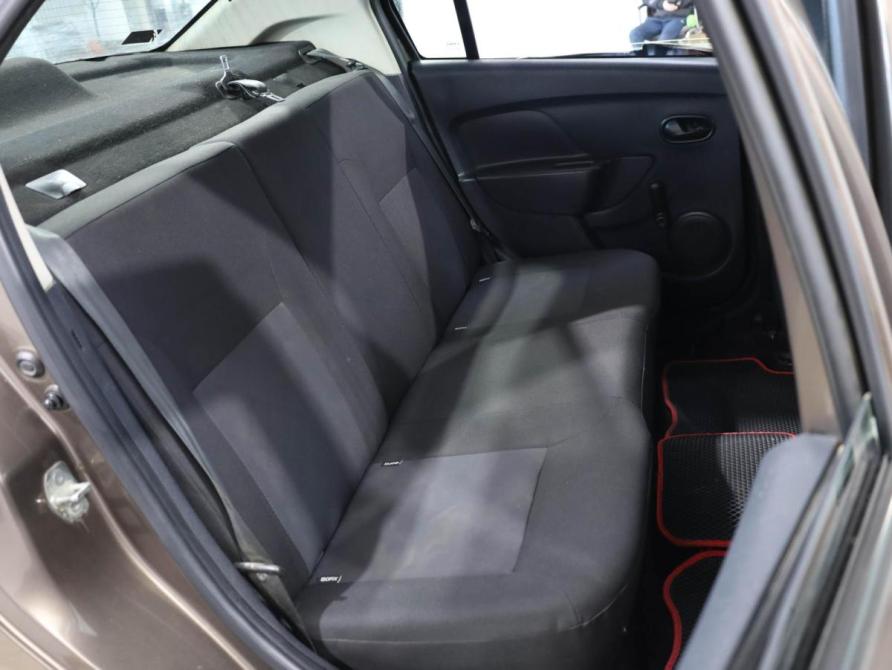 Renault Logan II Рестайлинг Ростов-на-Дону  - изображение 7