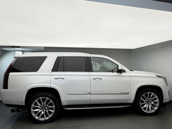 Cadillac Escalade IV с пробегом 2015 года, цена 3 849 000 рублей, 129000 км, внедорожник, Автокод Объявления