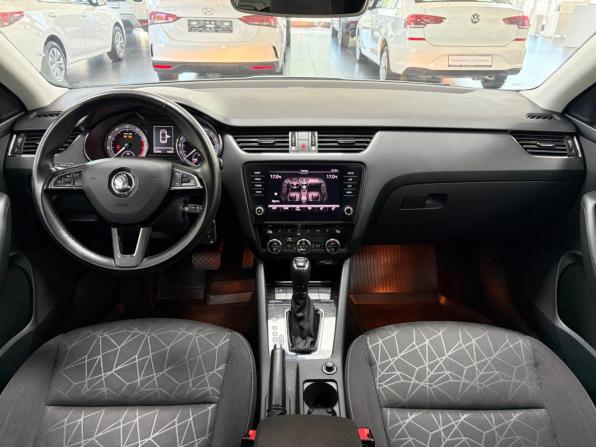 Skoda Octavia III (A7) Рестайлинг с пробегом 2020 года, цена 1 888 000 рублей, 117810 км, лифтбек, Автокод Объявления