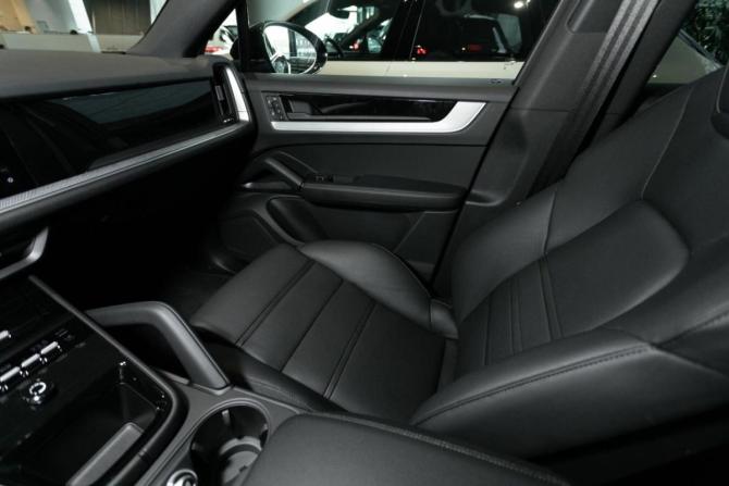 Новый Porsche Cayenne III Рестайлинг 2025 года, цена 16 610 000 рублей, внедорожник, Автокод Объявления