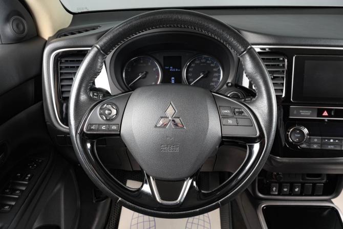 Mitsubishi Outlander III Рестайлинг 2 с пробегом 2020 года, цена 2 289 000 рублей, 52000 км, внедорожник, Автокод Объявления