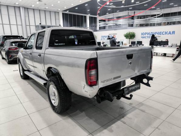 Nissan NP300 с пробегом 2012 года, цена 850 000 рублей, 310000 км, пикап, Автокод Объявления