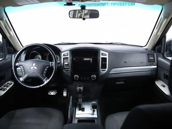 Mitsubishi Pajero IV Рестайлинг 2 с пробегом 2015 года, цена 2 250 000 рублей, 248203 км, внедорожник, Автокод Объявления