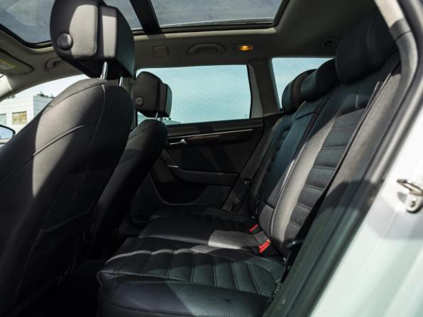Volkswagen Passat B7 с пробегом 2012 года, цена 1 498 000 рублей, 177000 км, универсал, Автокод Объявления