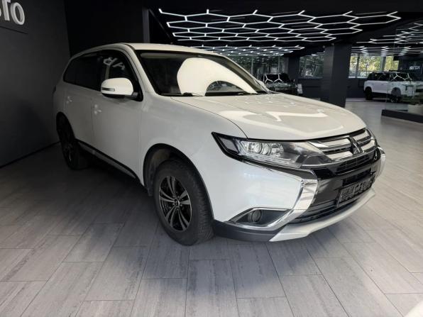 Mitsubishi Outlander III Рестайлинг 2 с пробегом 2016 года, цена 1 755 000 рублей, 132663 км, внедорожник, Автокод Объявления