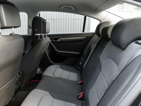 Volkswagen Passat B7 с пробегом 2012 года, цена 1 050 000 рублей, 229783 км, седан, Автокод Объявления