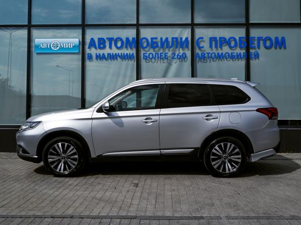 Mitsubishi Outlander III Рестайлинг 3 с пробегом 2020 года, цена 2 326 000 рублей, 120627 км, внедорожник, Автокод Объявления
