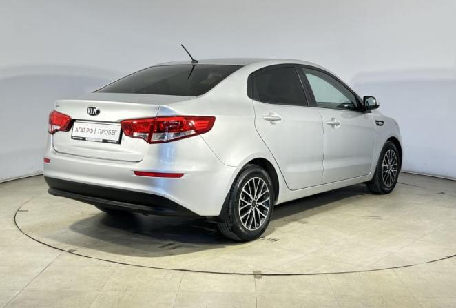 Kia Rio III Рестайлинг с пробегом 2015 года, цена 1 000 000 рублей, 178790 км, седан, Автокод Объявления