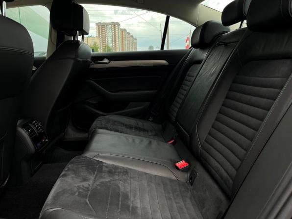 Volkswagen Passat B8 с пробегом 2019 года, цена 2 297 500 рублей, 100454 км, седан, Автокод Объявления