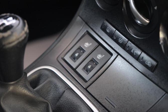 Mazda 3 II (BL) Рестайлинг с пробегом 2012 года, цена 799 000 рублей, 200000 км, хэтчбек, Автокод Объявления