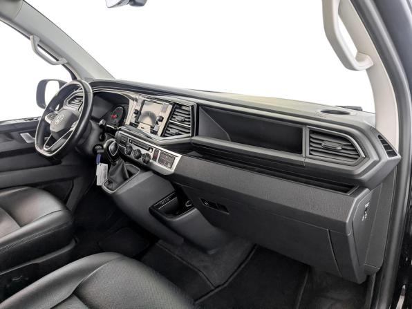 Volkswagen Multivan T6 Рестайлинг с пробегом 2021 года, цена 5 810 000 рублей, 107197 км, минивэн, Автокод Объявления