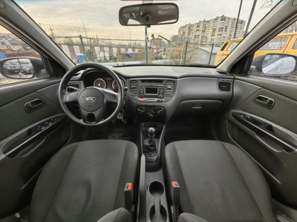 Kia Rio II Рестайлинг с пробегом 2010 года, цена 299 000 рублей, 202500 км, седан, Автокод Объявления