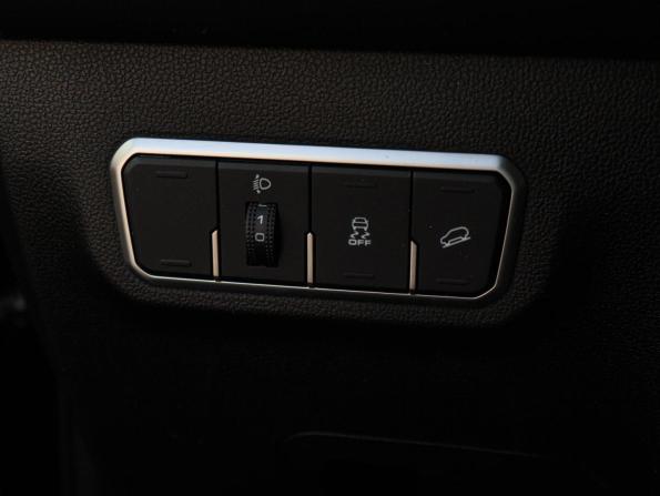 Haval M6 II с пробегом 2023 года, цена 1 825 000 рублей, 32947 км, внедорожник, Автокод Объявления
