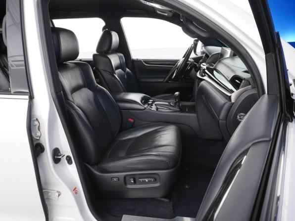 Lexus LX III Рестайлинг 2 с пробегом 2018 года, цена 6 799 050 рублей, 195046 км, внедорожник, Автокод Объявления